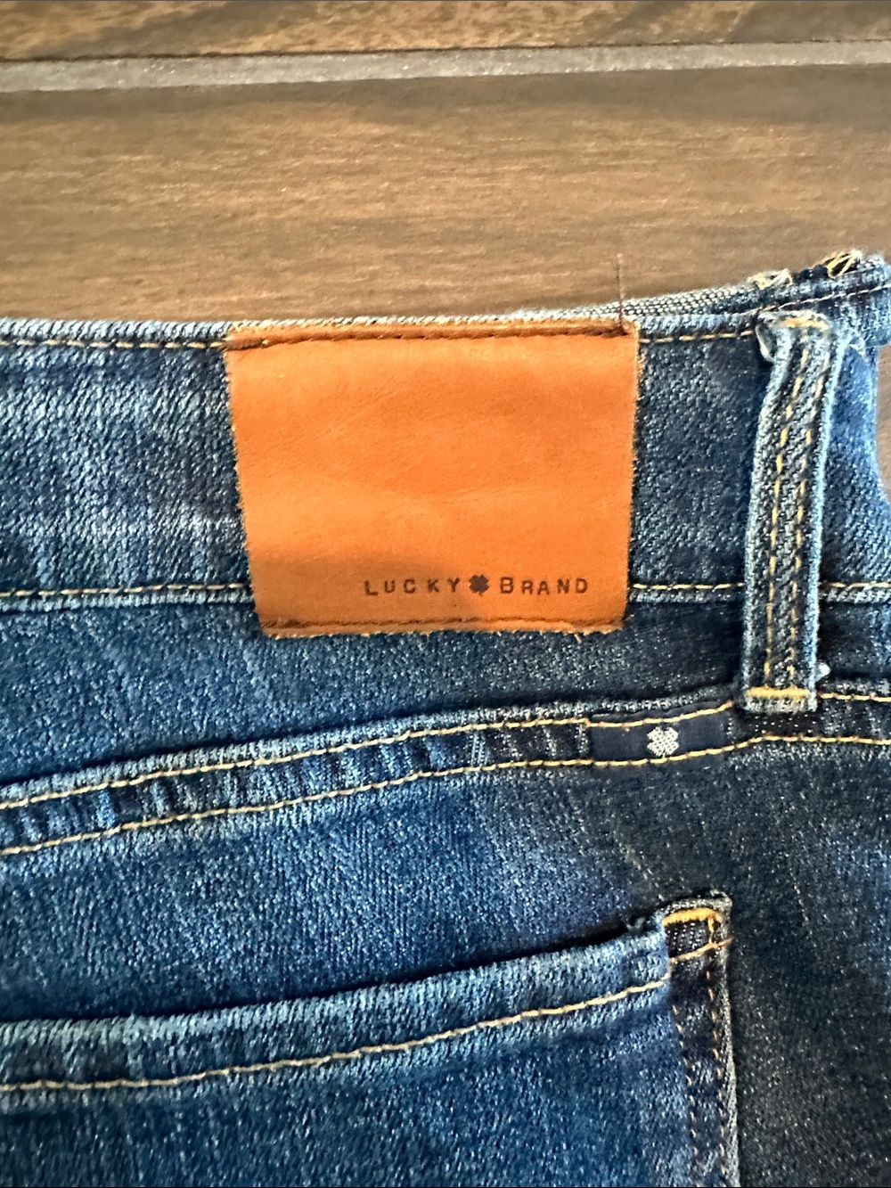 Women’s Lucky Brand Lolita Boot Dark Wash Jeans 12 - Picture 5 of 5